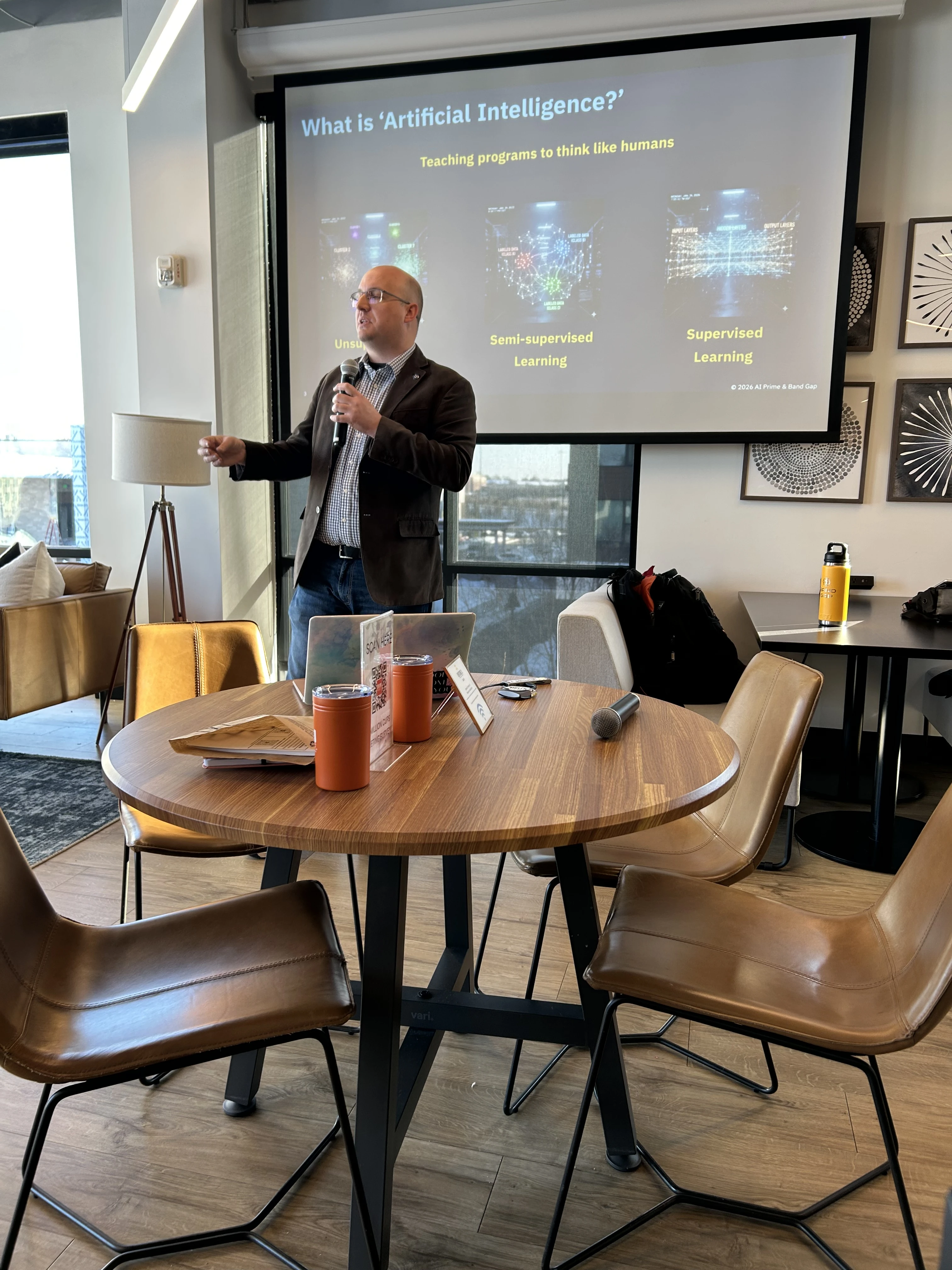 Jay speaking at 1MC